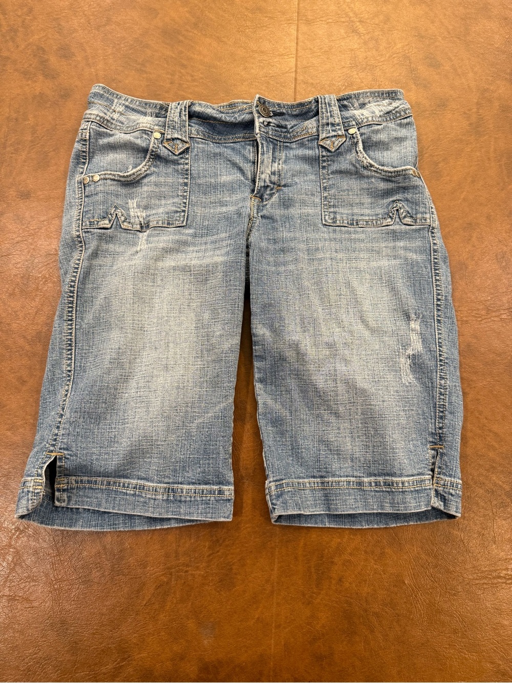 Hydraulic Women's Denim Bermuda Shorts Size 9/10